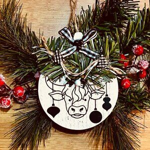 A Highland Christmas – Wood Christmas Ornaments